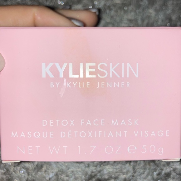 Kylie Skin Face Mask - Picture 10 of 14